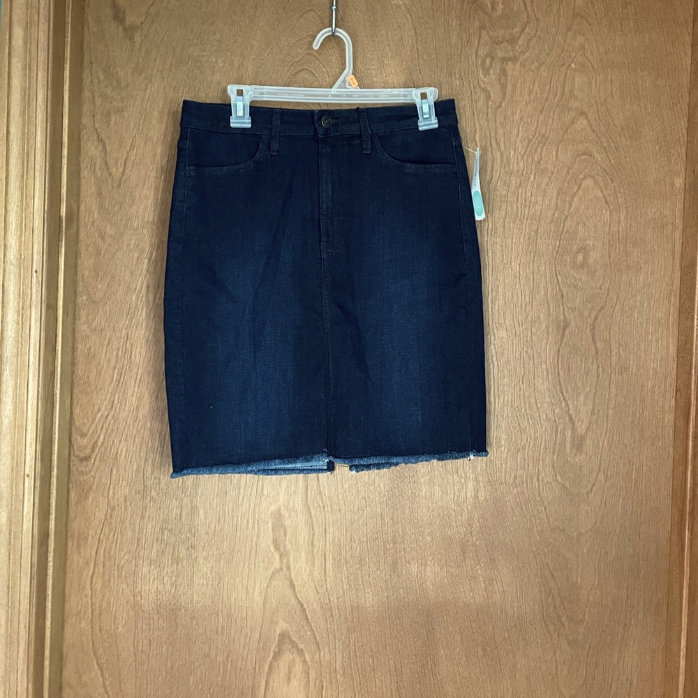 Just Black Denim skirt